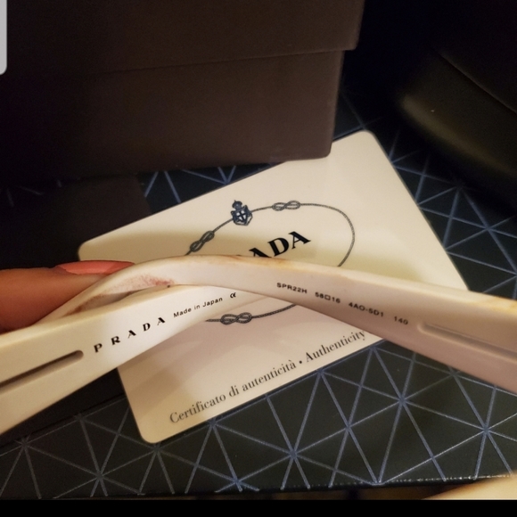 😜SALE😜Prada Sunglasses - Picture 4 of 4